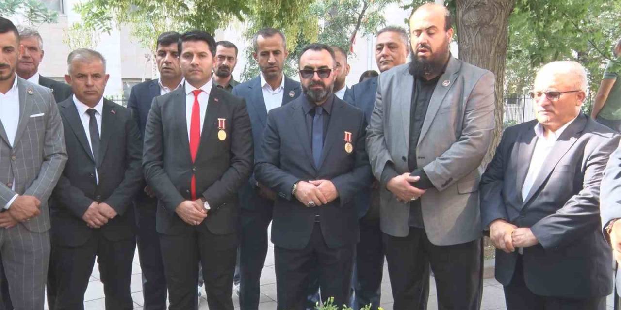 Tügşav Üyeleri Gaziler Günü’nde Muhsin Yazıcıoğlu’nun Kabrini Ziyaret Etti