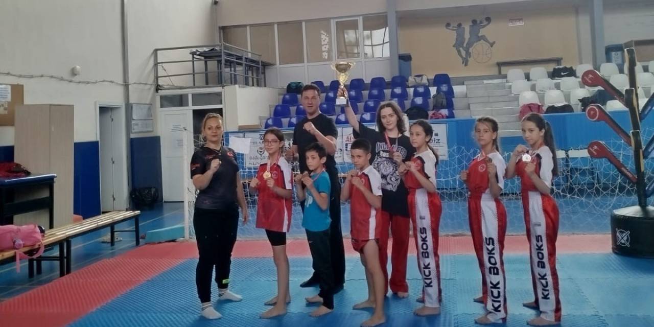 Gediz’de Spor Okulları Yeni Dönemi Başladı