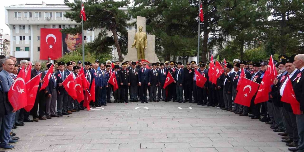 Van’da Gaziler Günü Kutlandı