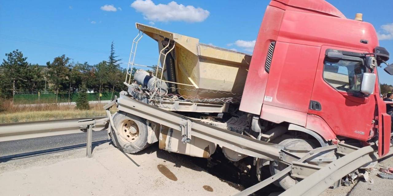 Kazada Şans Eseri Burnu Bile Kanamadı