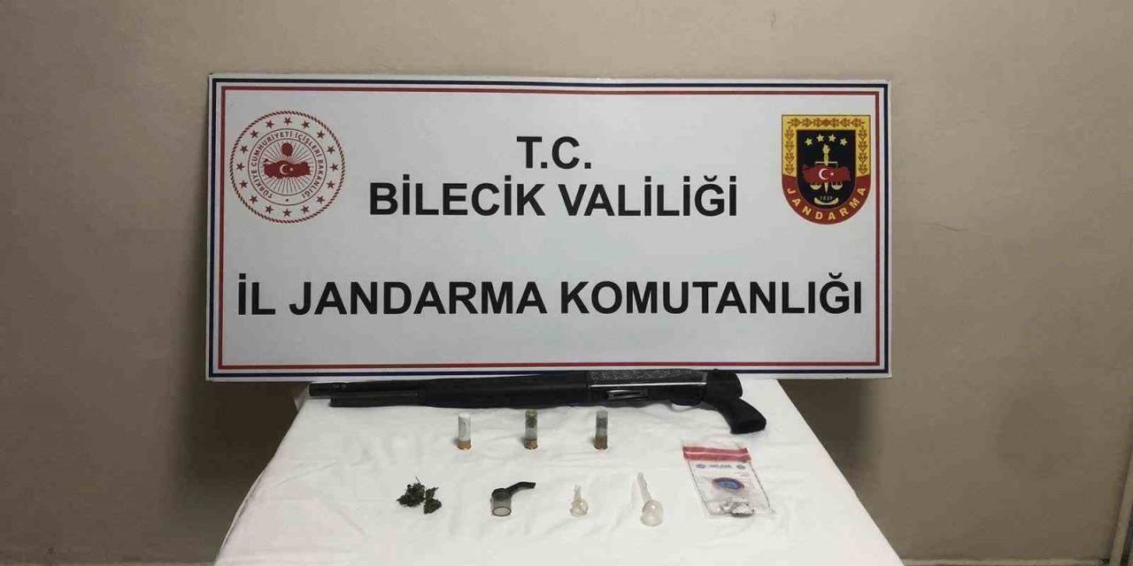 Bilecik’te Ekiplerden Kaçan Şüpheli, Uyuşturucu Madde Ve Ruhsatsız Tüfek İle Yakalandı