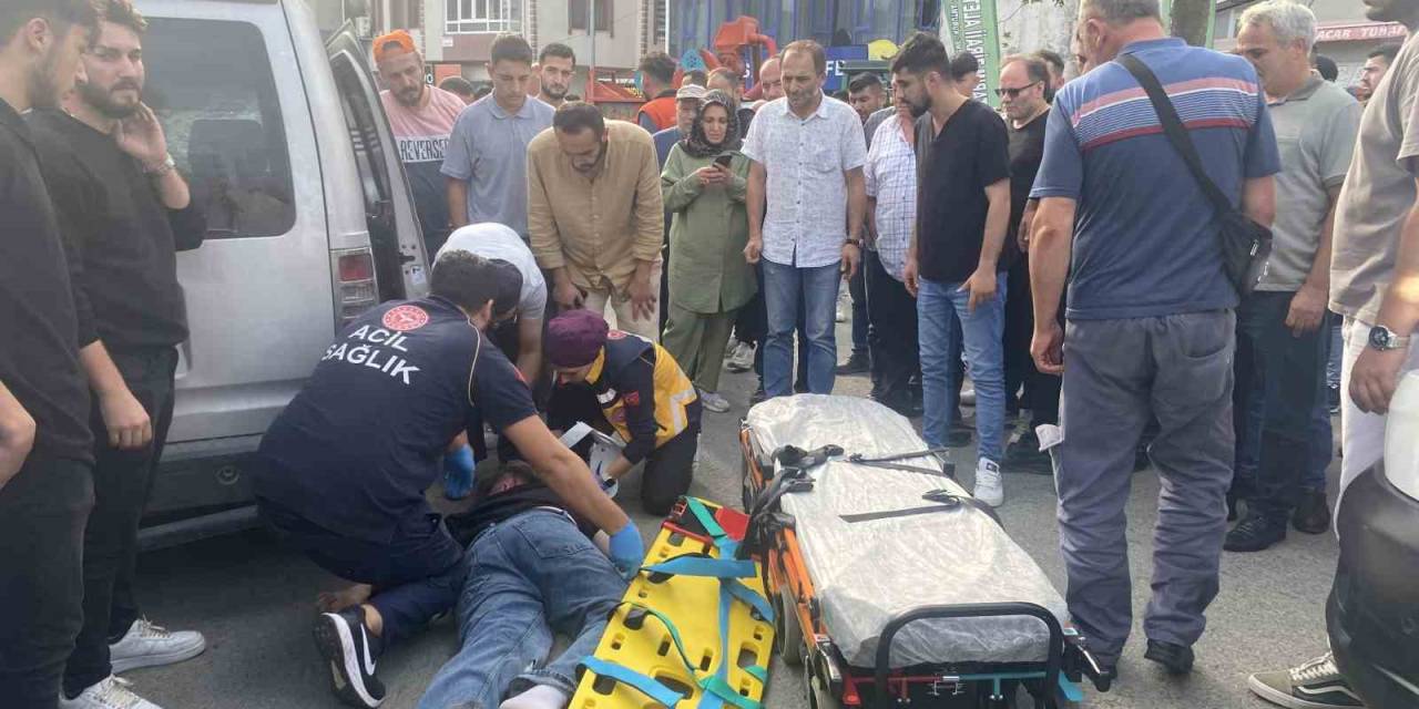 Ordu’da Motosiklet İle Hafif Ticari Araç Çarpıştı: 1’i Ağır 2 Yaralı