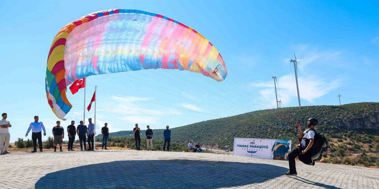 Gaziantep’te Gökyüzü Şenliği: "İlk Yamaç Paraşütü Festivali Başladı"