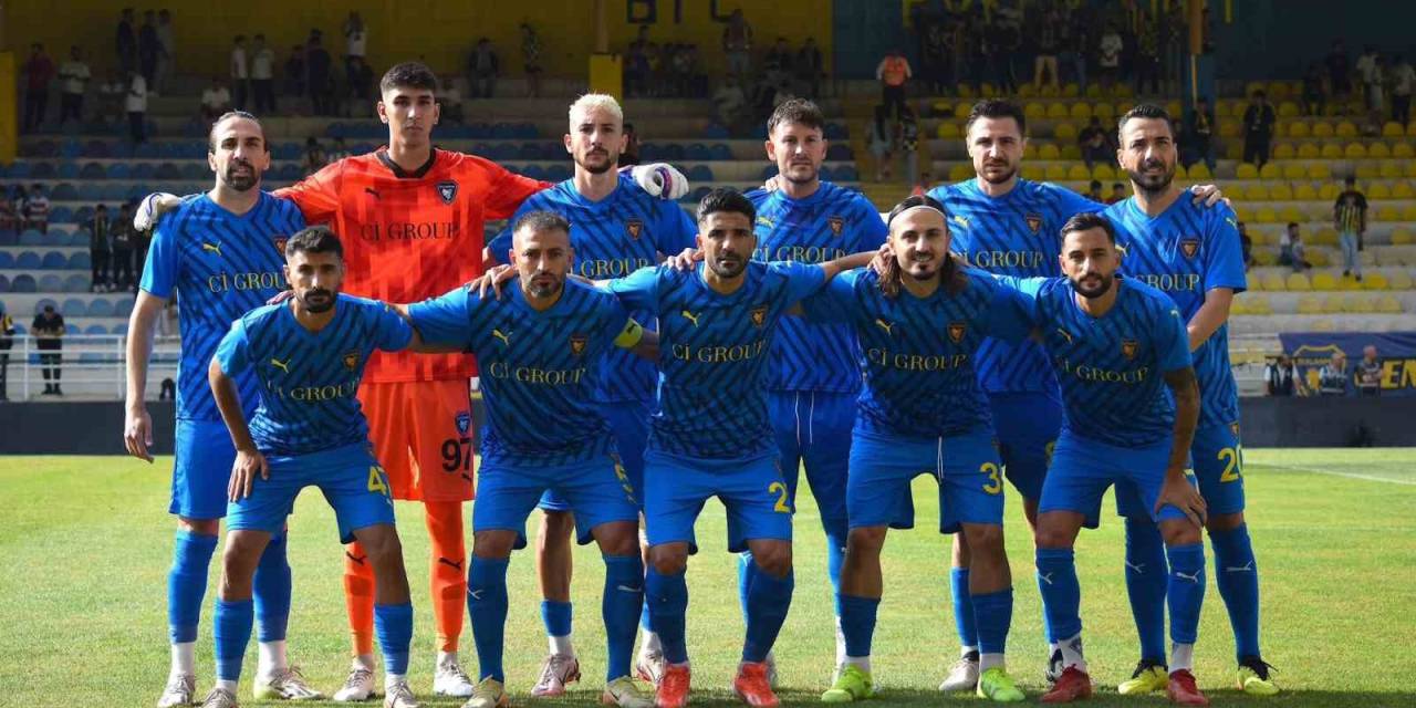 Bucaspor 1928 Kayıpsız İlerliyor