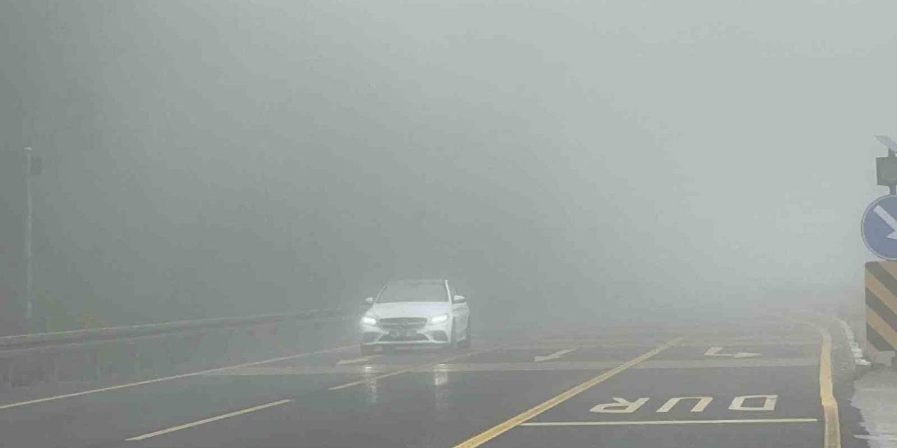 Bolu Dağı’nda Göz Gözü Görmüyor: Görüş Mesafesi 20 Metre