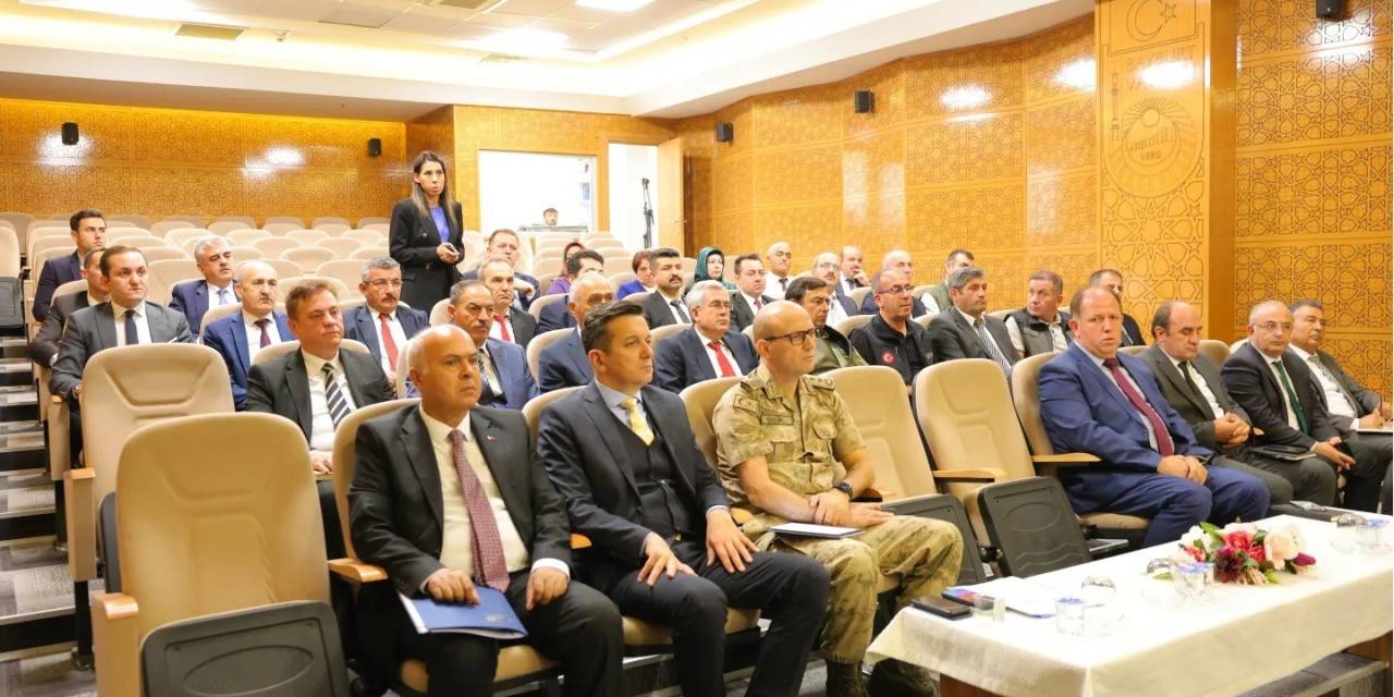 Bayburt’ta İl İdare Şube Başkanları Toplantısı Gerçekleşti