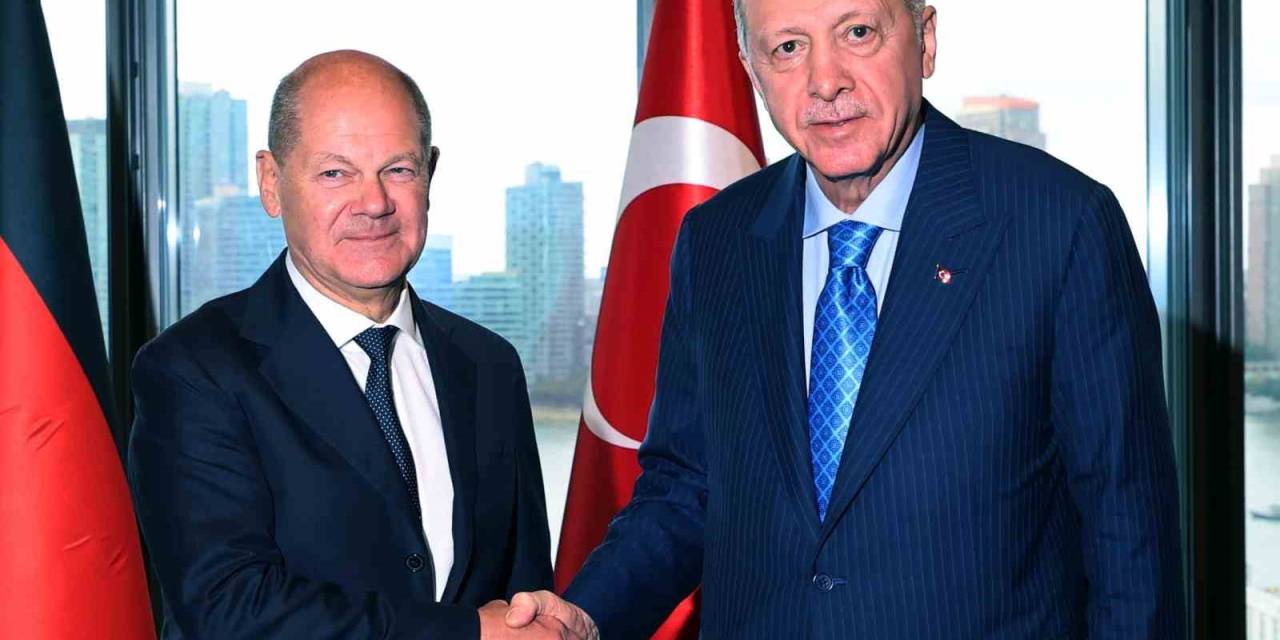 Cumhurbaşkanı Erdoğan, Almanya Başbakanı Scholz’u Kabul Etti