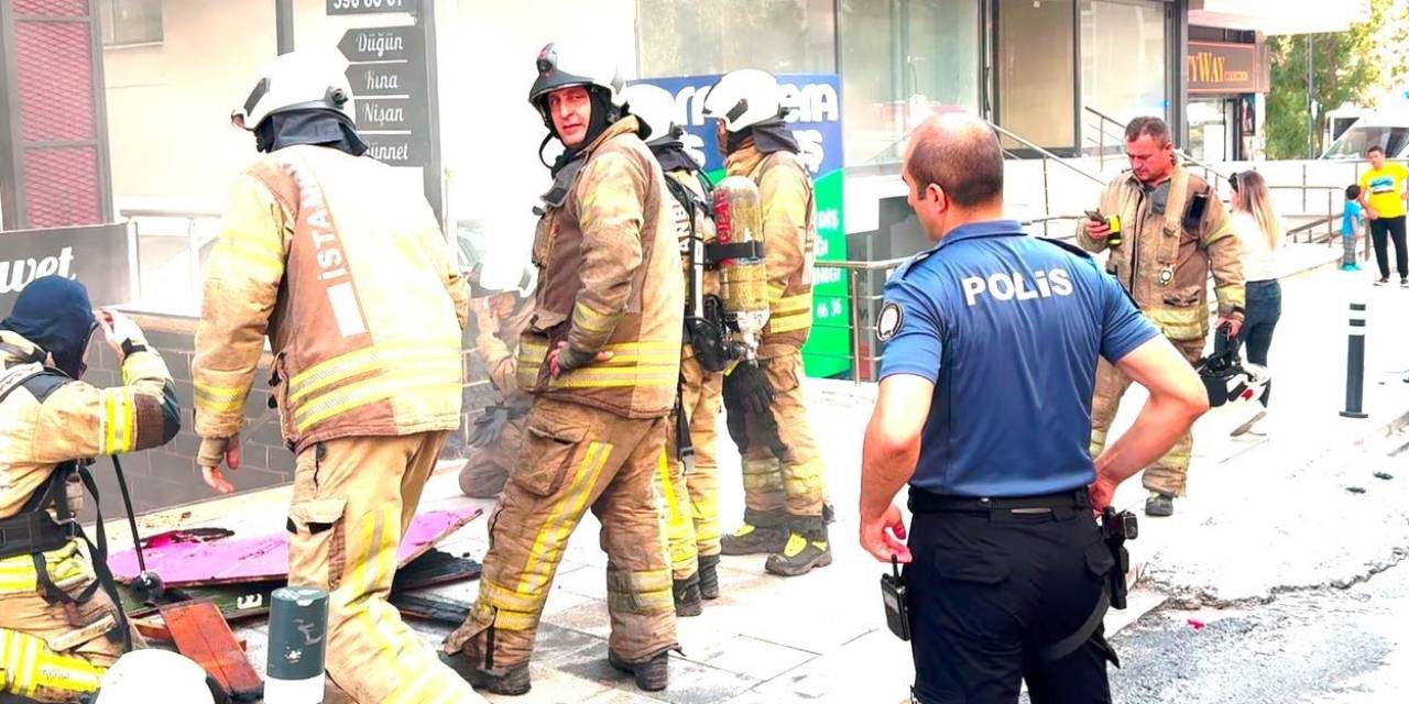 Avcılar’da Düğün Salonundaki Elektrikli Semaverden Çıkan Yangın Paniğe Neden Oldu