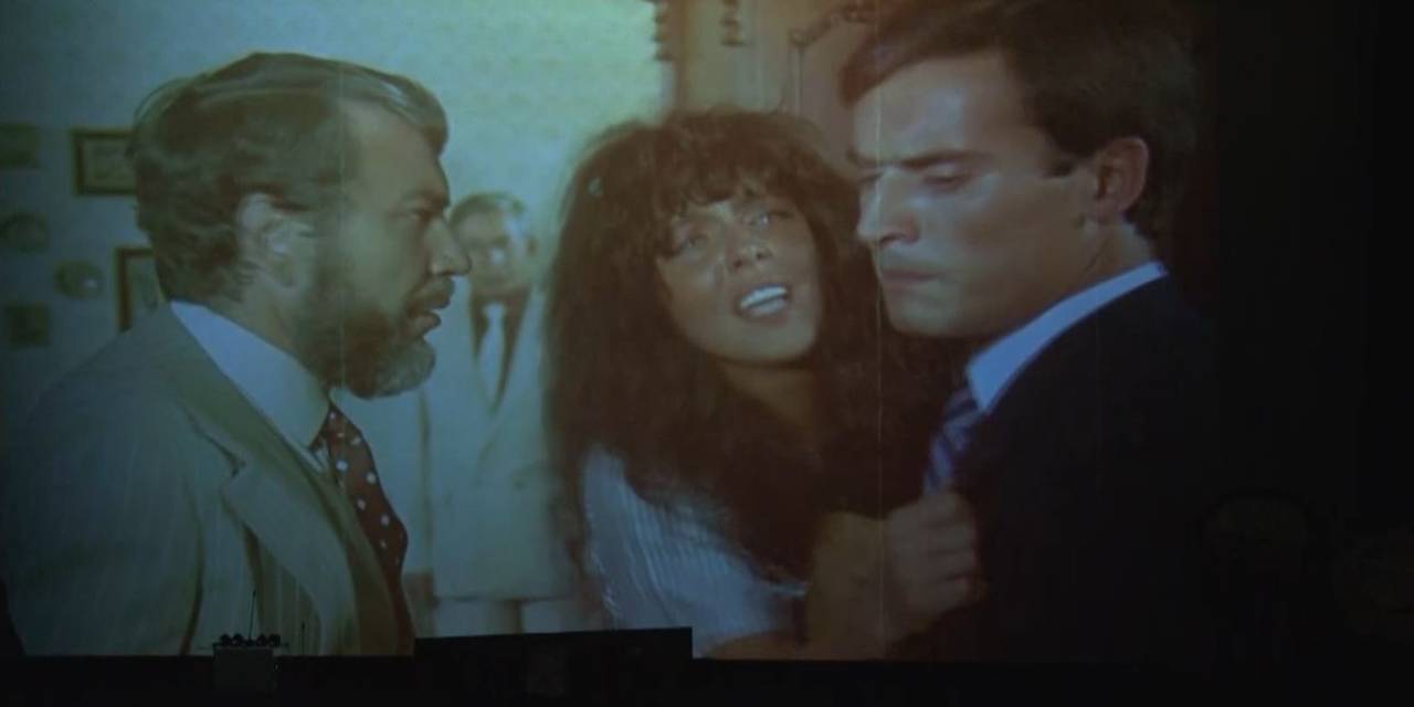 Abd’de Hayatını Kaybeden Ahu Tuğba İçin Beyoğlu Atlas Sineması’nda Tören Düzenlendi