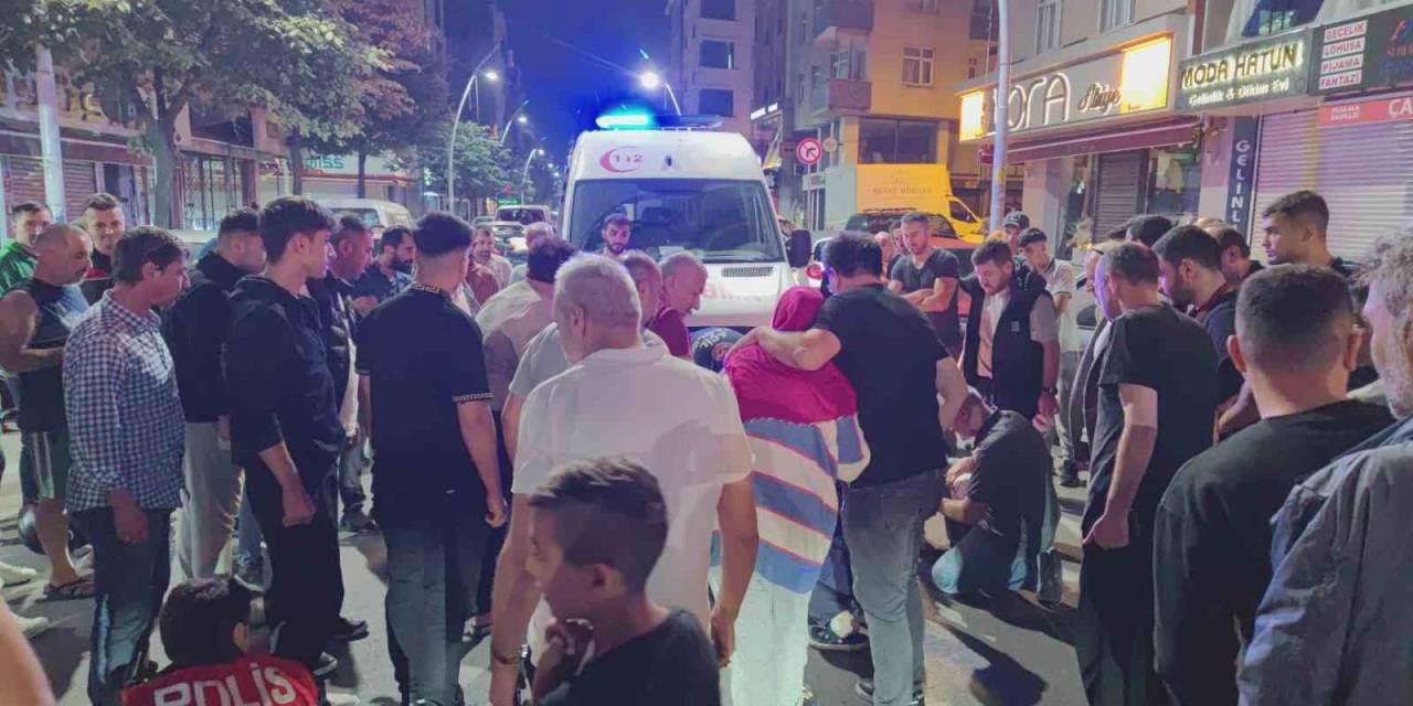 Sultangazi’de Feci Kaza 2’si Polis 4 Kişi Yaralandı