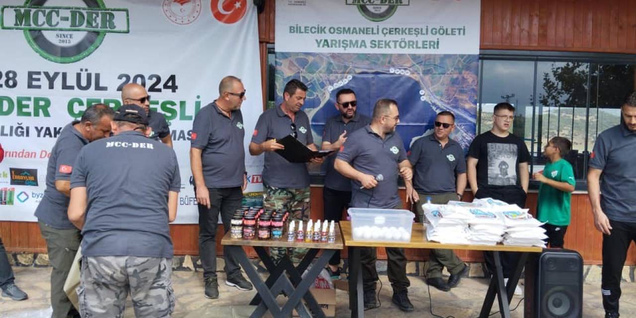 Bilecik’te ’sazan Balığı Yakalama Yarışması’ Yapıldı