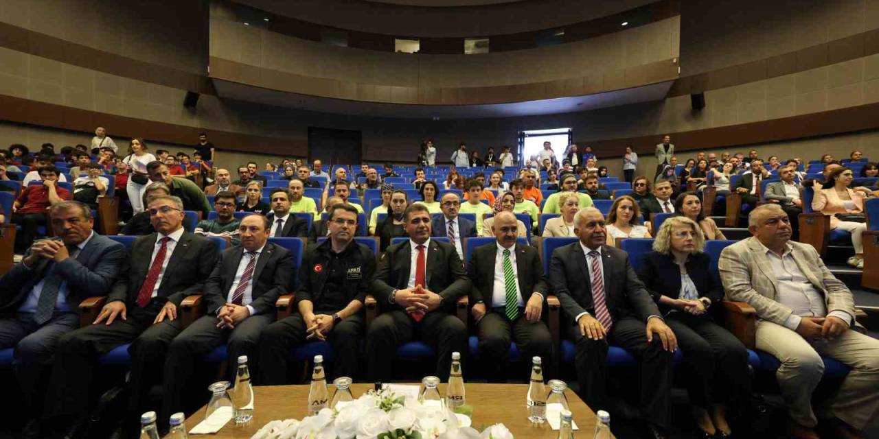 İklim Değişikliği Ve Afetler Konuşuldu