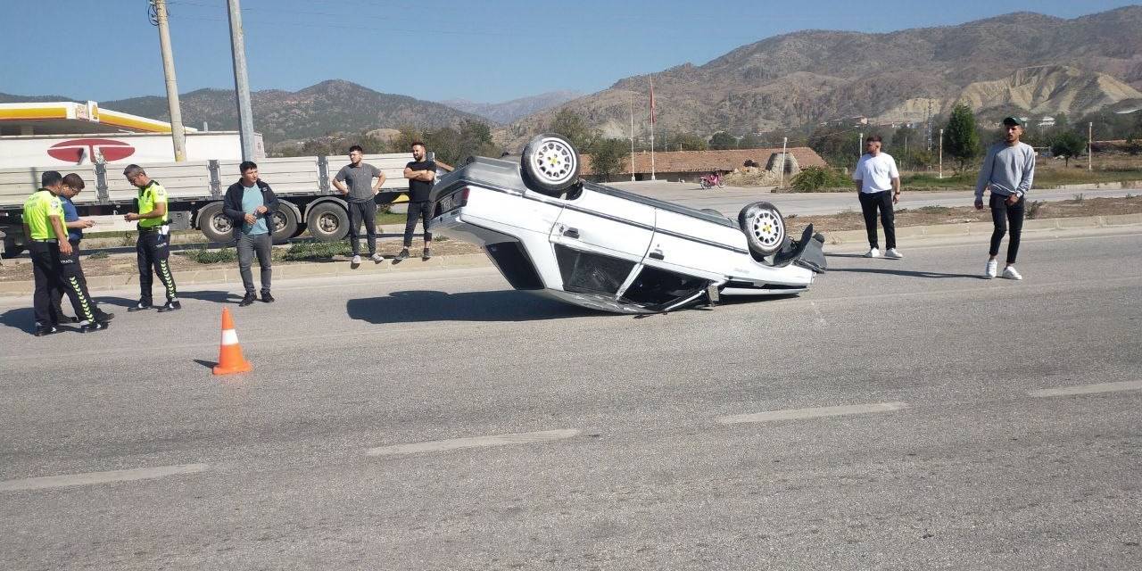 Takla Atan Otomobildeki Sürücü Ölümden Döndü