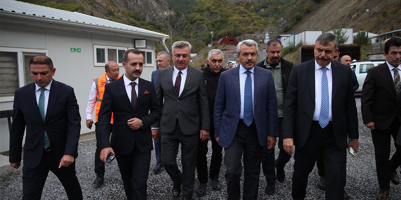 Rize Valisi Baydaş ile Erzurum Valisi Çiftçi, Ovit bağlantı yollarını inceledi