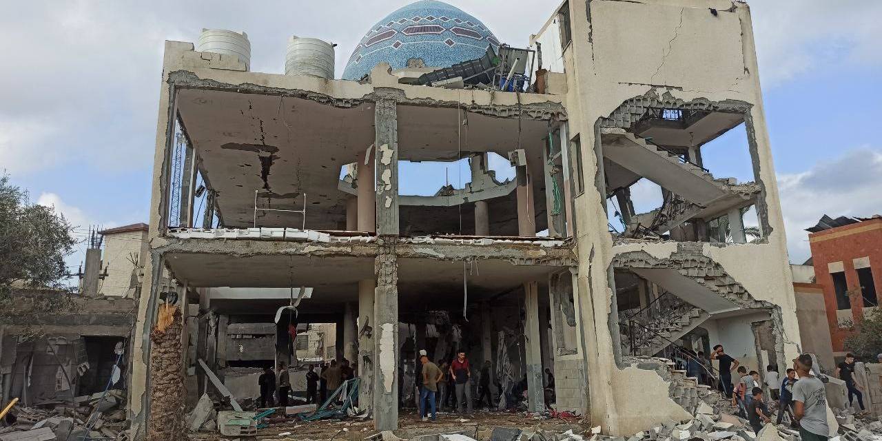 İsrail’in Gazze’deki Cami Saldırısında Can Kaybı 21’e Yükseldi