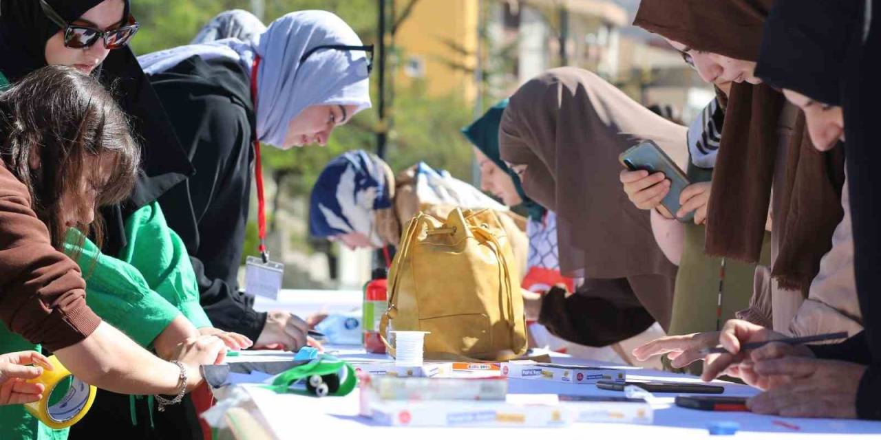 Gümüşhane’de ‘Filistinli Çocuklar İçin Çiz’ Etkinliği Düzenlendi