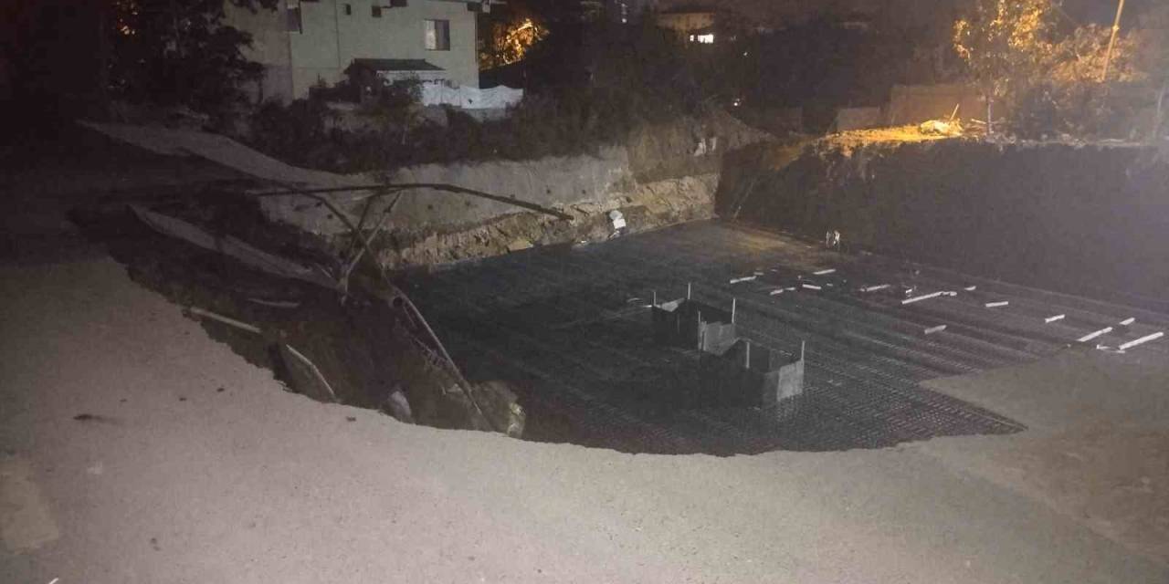 Üsküdar’da İstinat Duvarı Çöktü