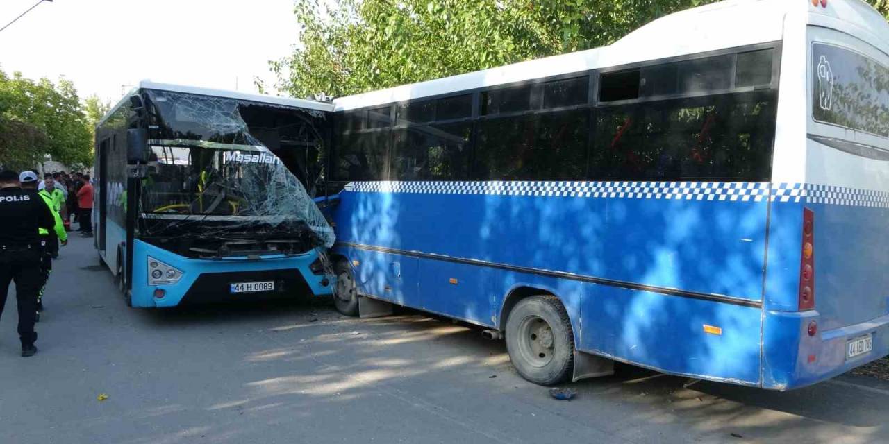 Malatya’da Belediye Otobüsü İle Öğrenci Servisi Çarpıştı: 25 Yaralı
