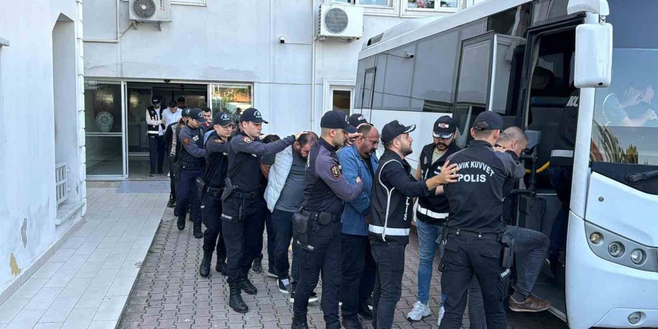 Kredi Çekemeyenlere Yüksek Faizle Çek Ve Senet Karşılığında Para Satan İki Ayrı Örgüt Adliyede