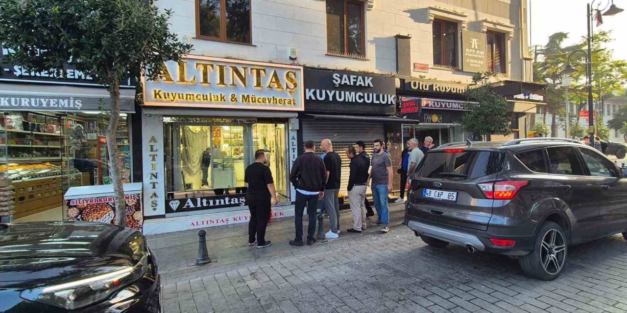 Silivri’de Kuyumcu Soygunu, 2 Kilo Altın Çalındı