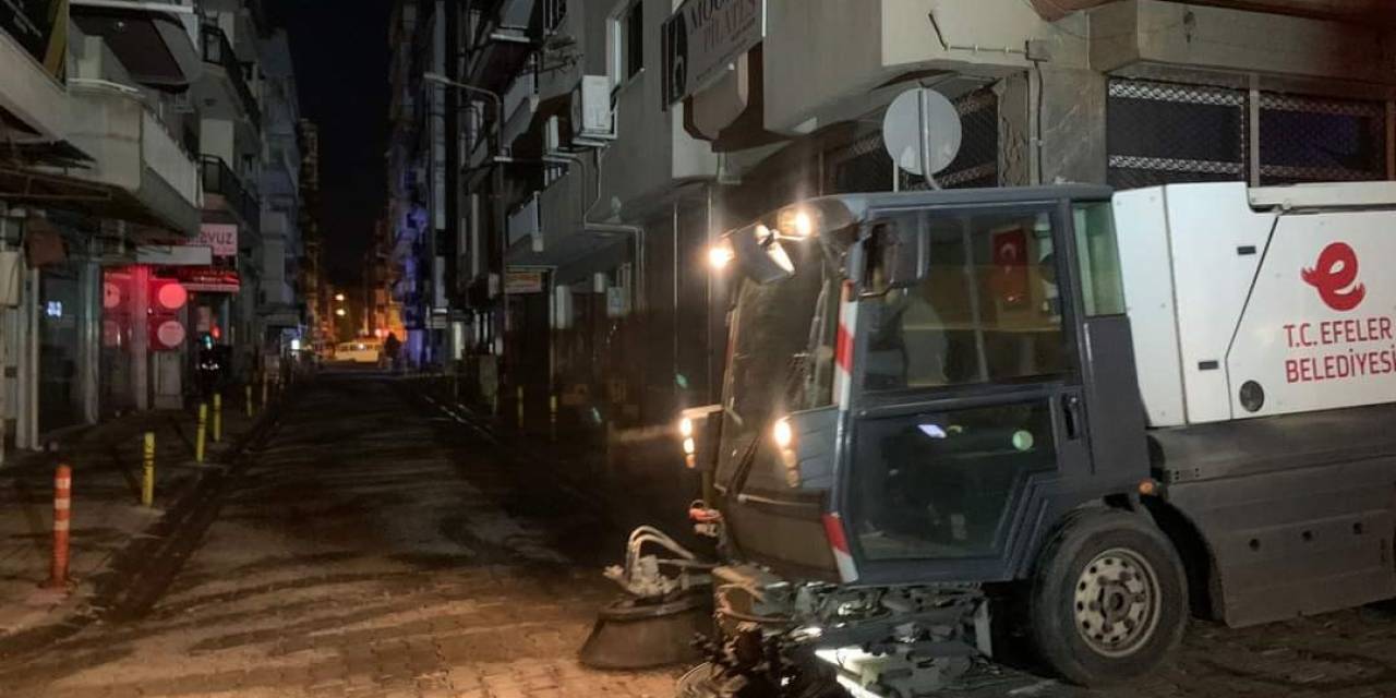 Efeler’de Temizlik Çalışmaları Sürüyor