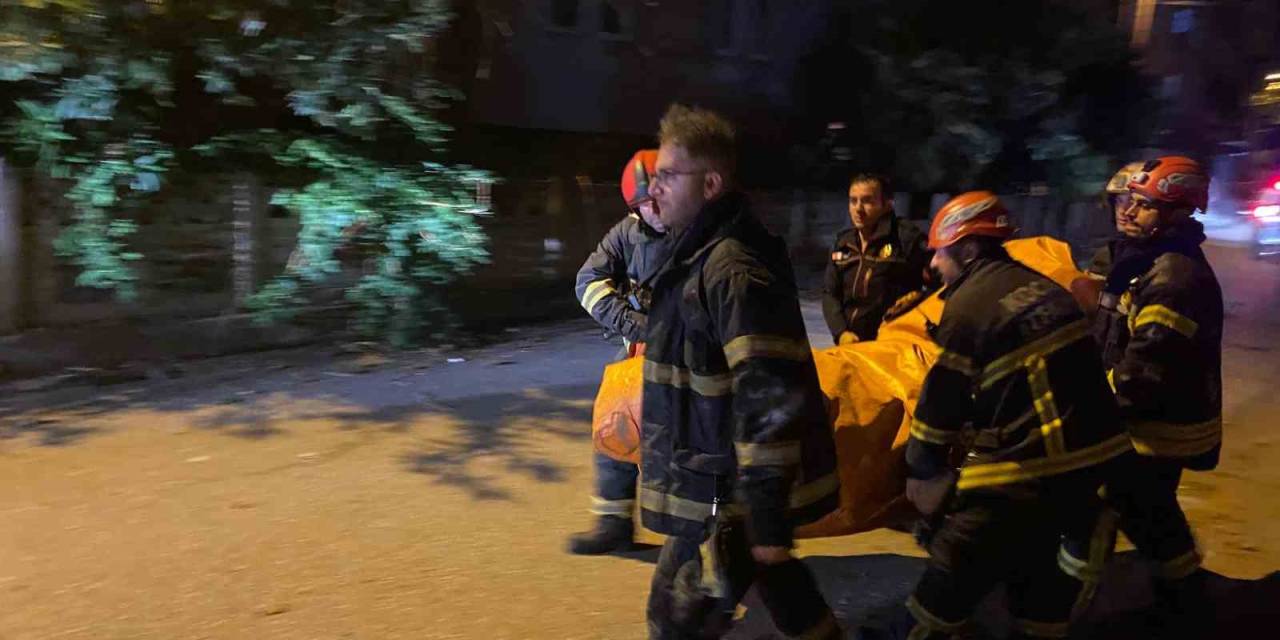 Misafirliğe Gittiği Evin Çatısına Çıkıp Ekipleri Seferber Etti