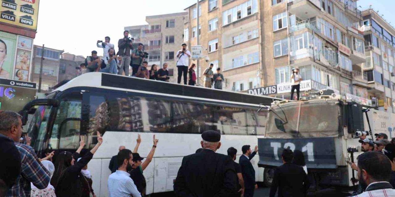 Diyarbakır’da Terör Propagandası Yapan 6 Kişi Gözaltına Alındı