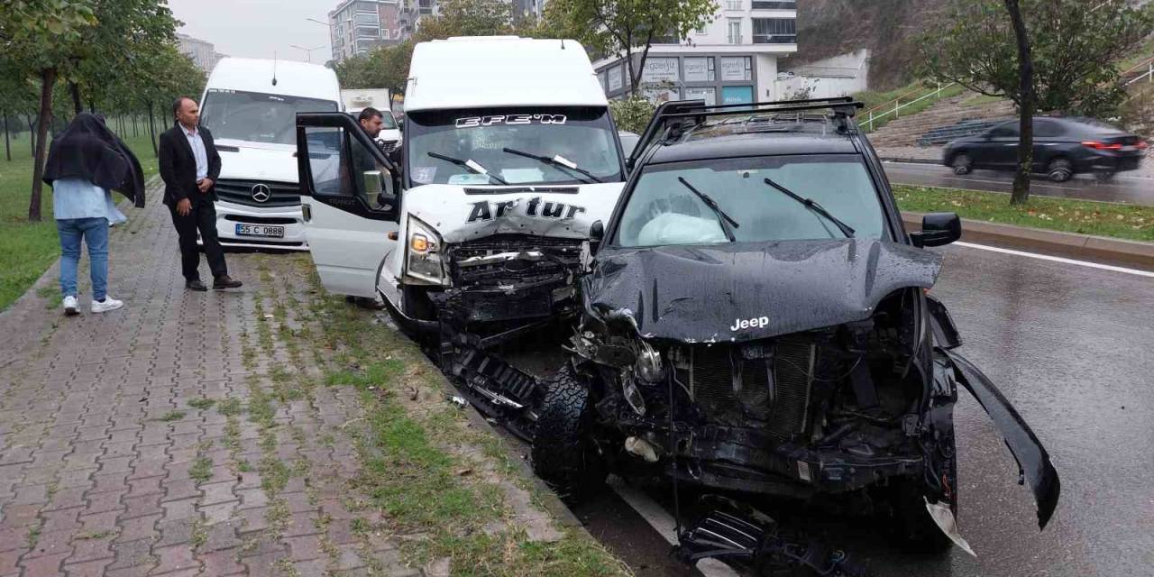 Samsun’da Trafik Kazası: 6 Yaralı