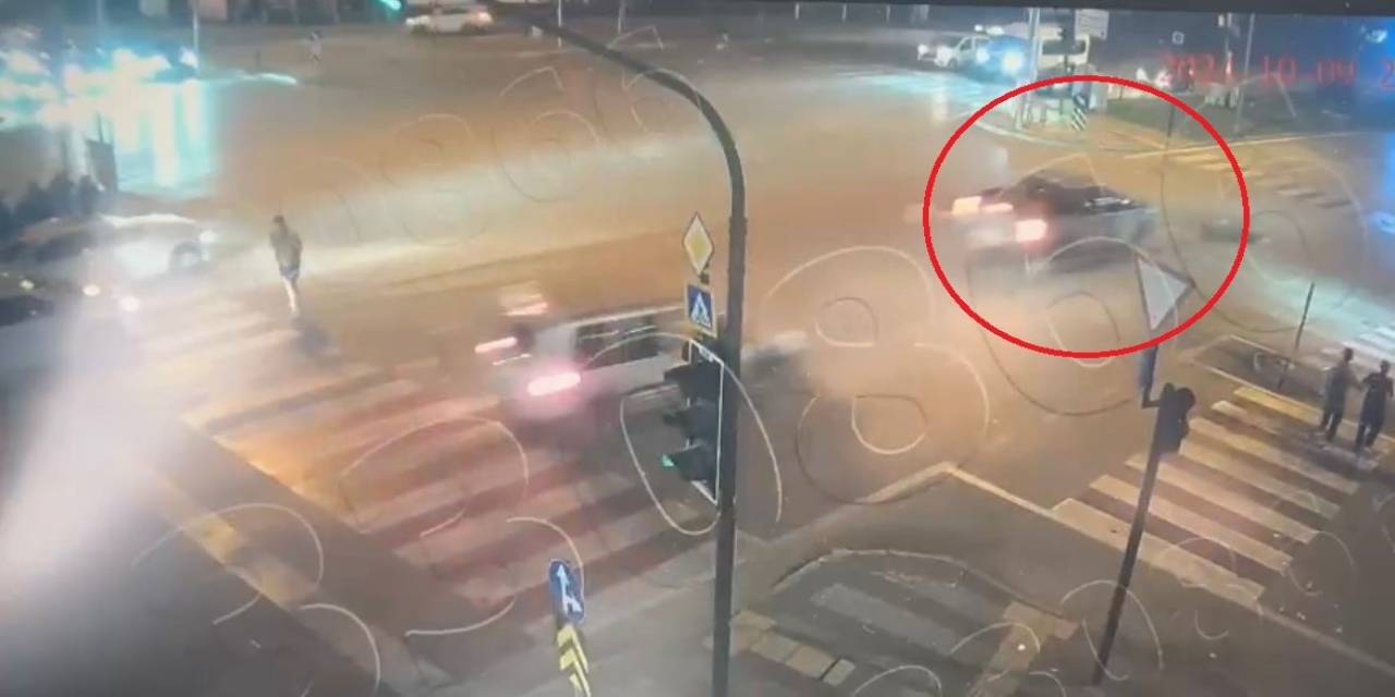 16 Yaşındaki Kızın Yaralandığı Kaza Anı Kameraya Böyle Yansıdı