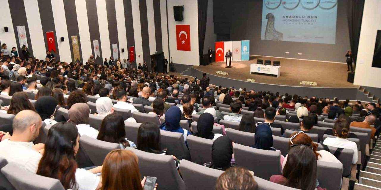 Tunceli’de 2 Gün Sürecek ’anadolu’nun Horasan’ı Tunceli’ Sempozyumu Başladı