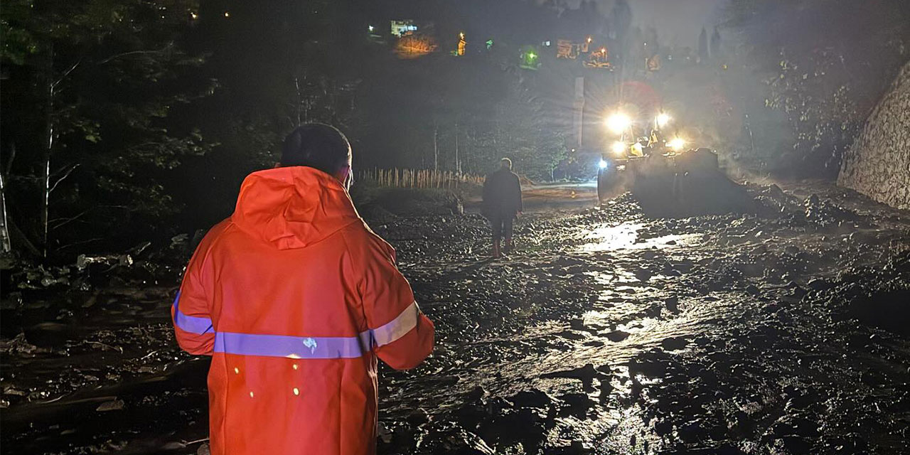 Kuvvetli Yağış Kalkandere’de Su Baskınlarına Neden Oldu