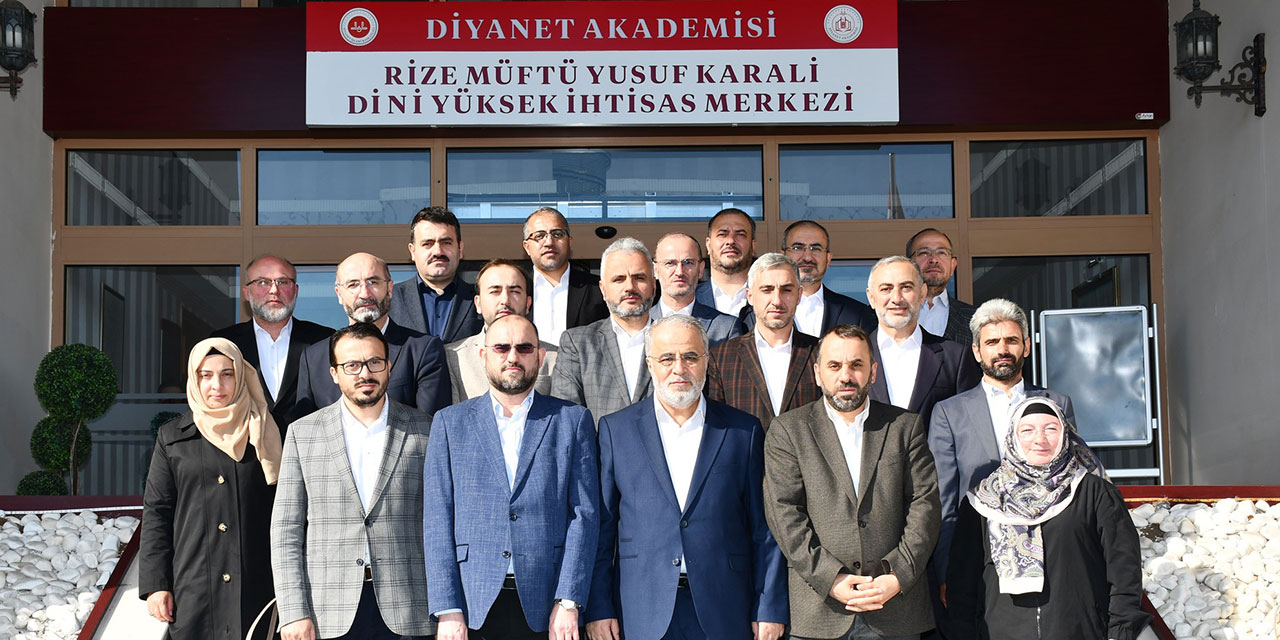 Diyanet İşleri Başkan Yardımcısı İşliyen, Dini Yüksek İhtisas Merkezini Ziyaret Etti