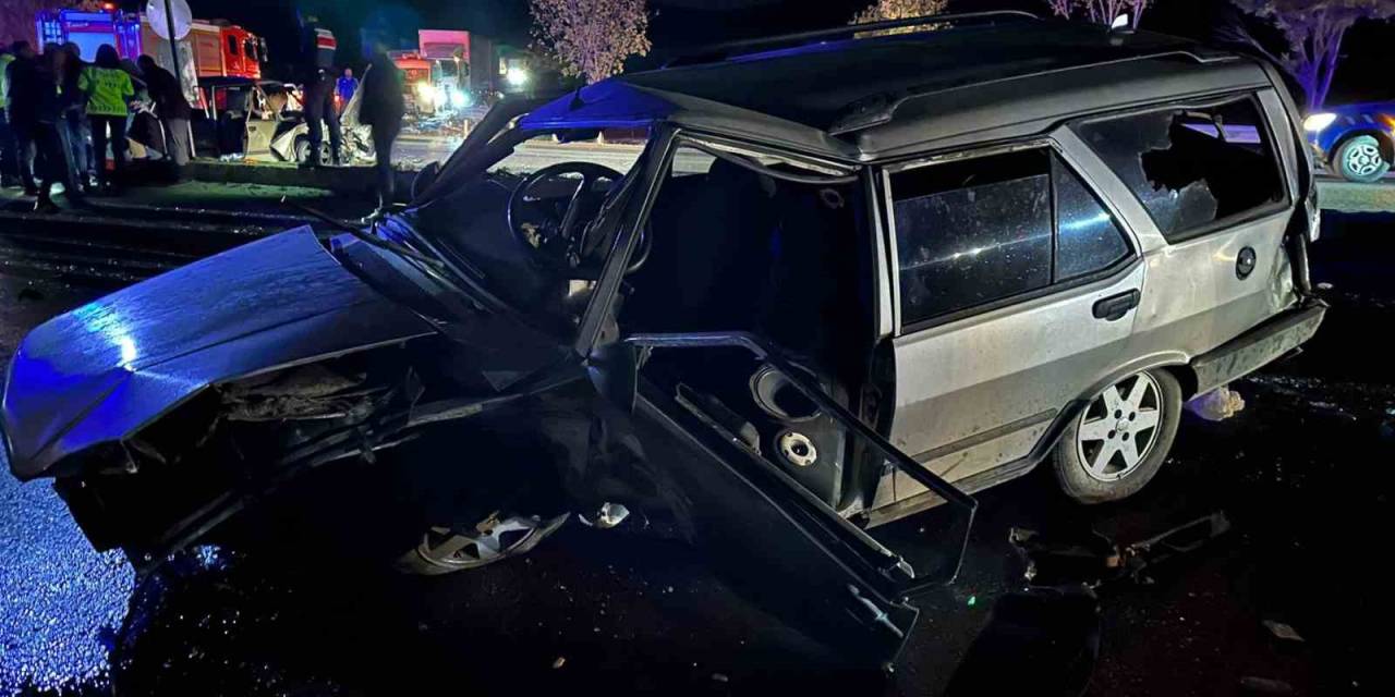 Kazada Ağır Yaralanan Adam Hayata Tutunamadı