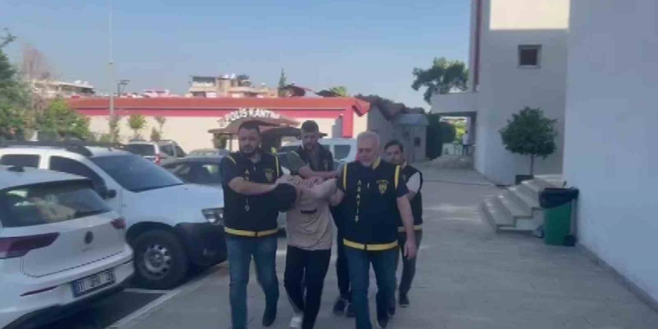 Cuma Namazını Fırsat Bilip 7 Milyon Tl Vurgun Yaptılar