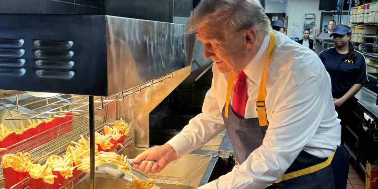 Abd Başkan Adayı Donald Trump Hamburgercide Çalıştı