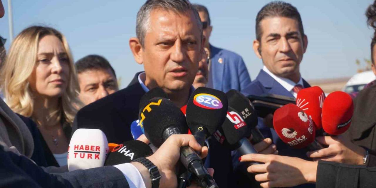 Chp Lideri Özel, Demirtaş’ı Cezaevinde Ziyaret Etti