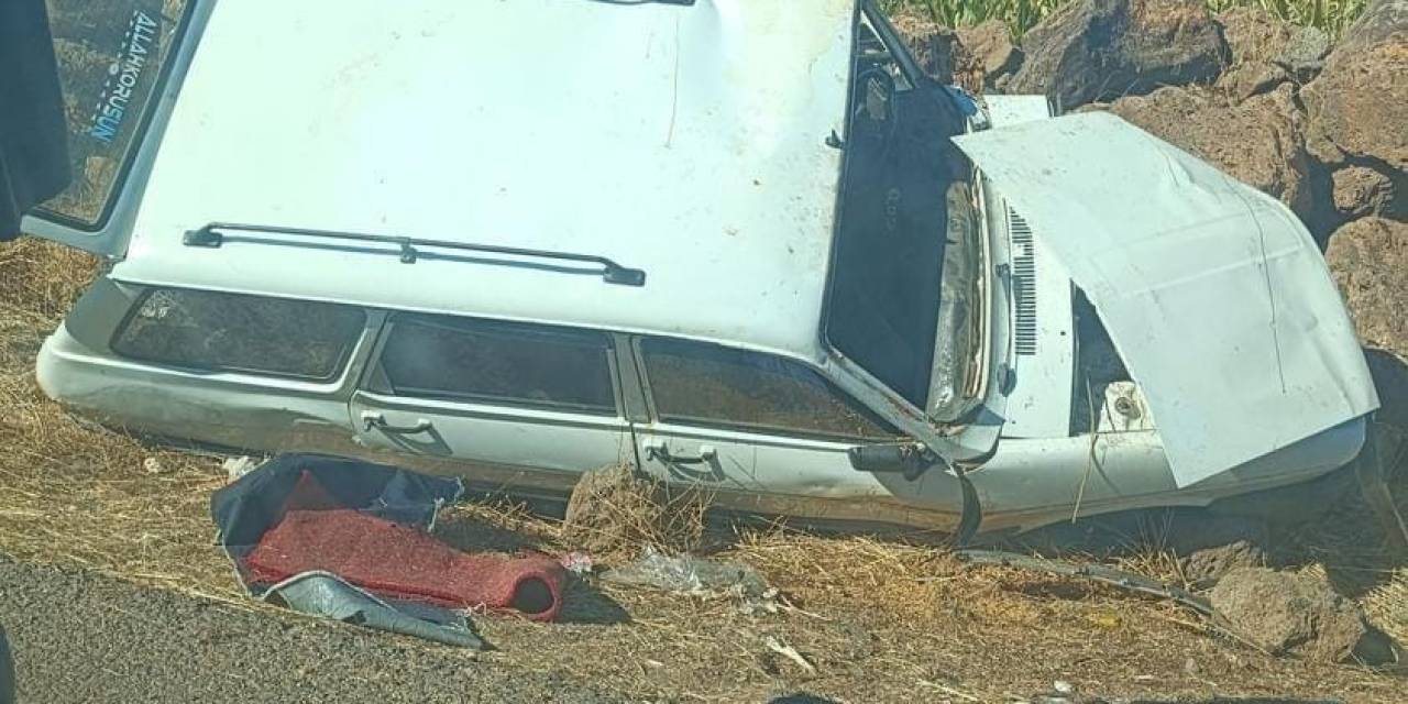 Diyarbakır’da Takla Atan Otomobil Hurdaya Döndü: 1 Ölü, 2 Yaralı
