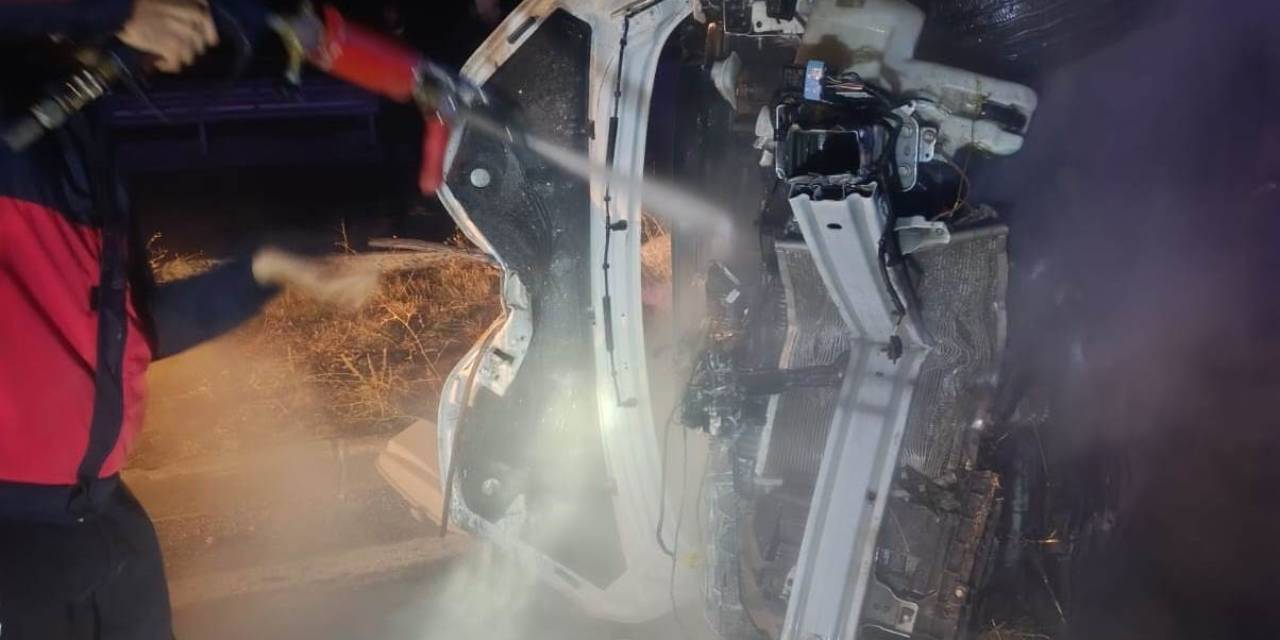 Van’da Kontrolden Çıkan Otomobil Devrildi: 5 Yaralı