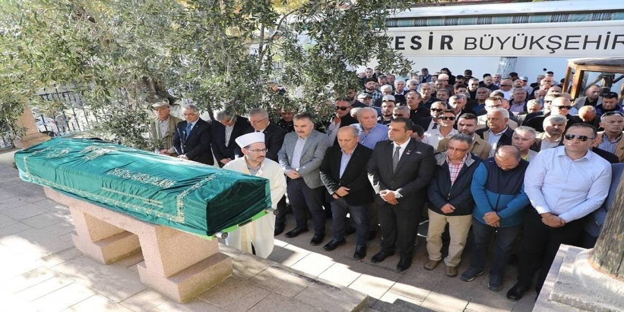 Eski Tariş Zeytin Ve Zeytinyağı Birliği Başkanı Cahit Çetin Son Yolculuğuna Uğurlandı