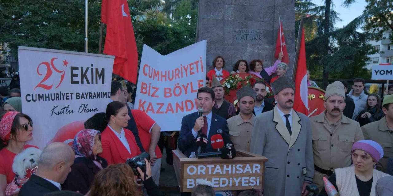 Trabzon’da Cumhuriyet İçin Yürüdüler