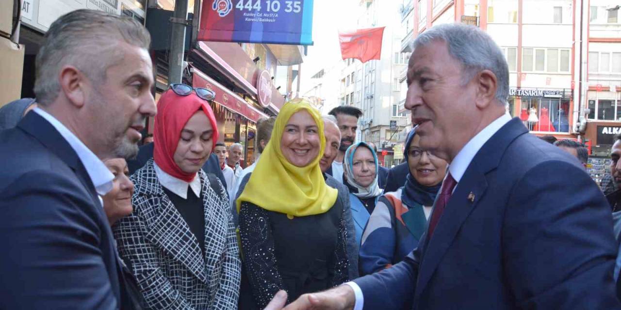 Hulusi Akar: "Tek Mücadelemiz Teröristlerle, Amacımız Sadece Terörü Ortadan Kaldırmak"