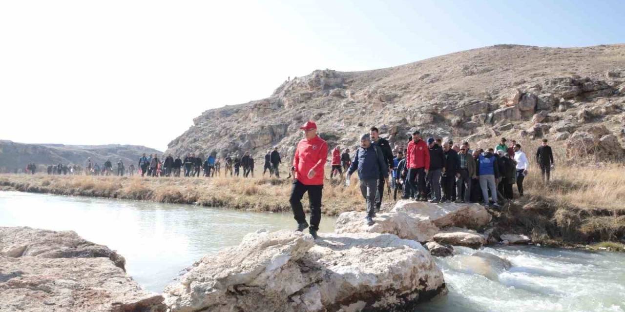 Ağrı’da Diyadin Kanyonu Yürüyüşü Yapıldı