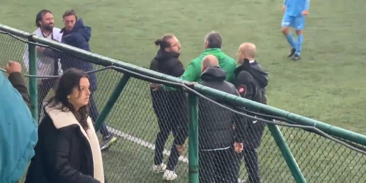 Çaykur Rizespor - Trabzonspor U14 maçında kavga çıktı, polis biber gazı kullandı