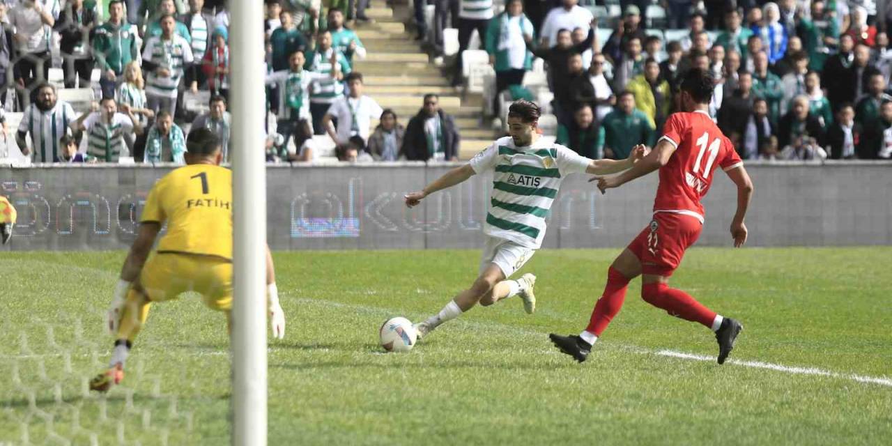 Nesine 3. Lig: Bursaspor: 4 - Kuşadasıspor: 1