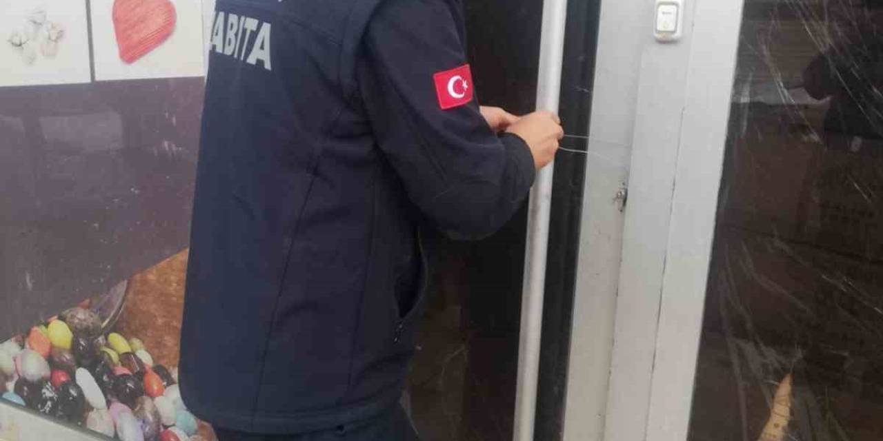 Şehitkamil Zabıtası Sağlıksız Gıdaya Geçit Vermiyor