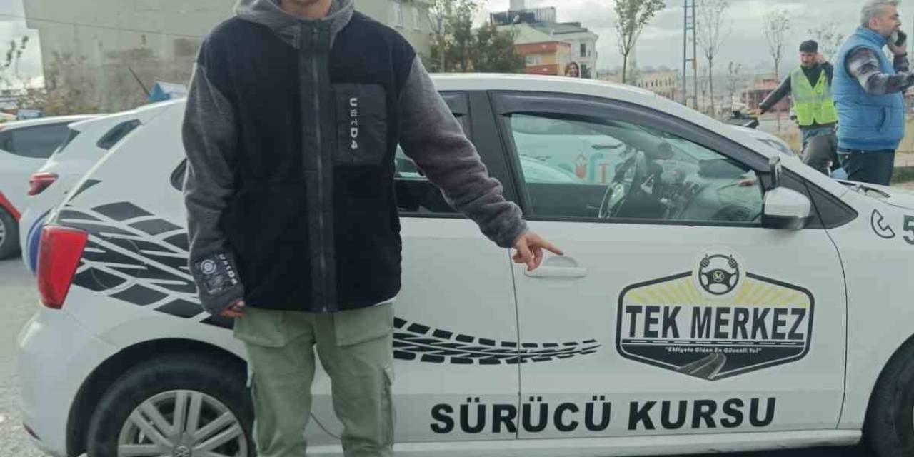 Mesut Özil, Ehliyet Sınavına Girdi