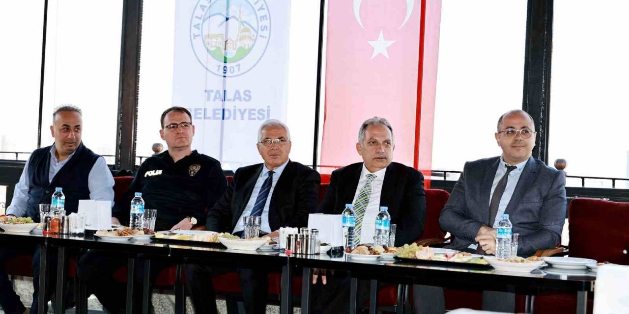 Talas’ta Merkez Muhtarlarla İstişare