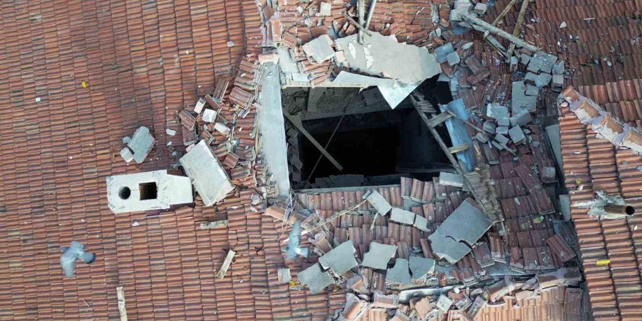 Çorum’daki Patlamada Şoke Eden Görüntü: Çatı Bile Delinmiş