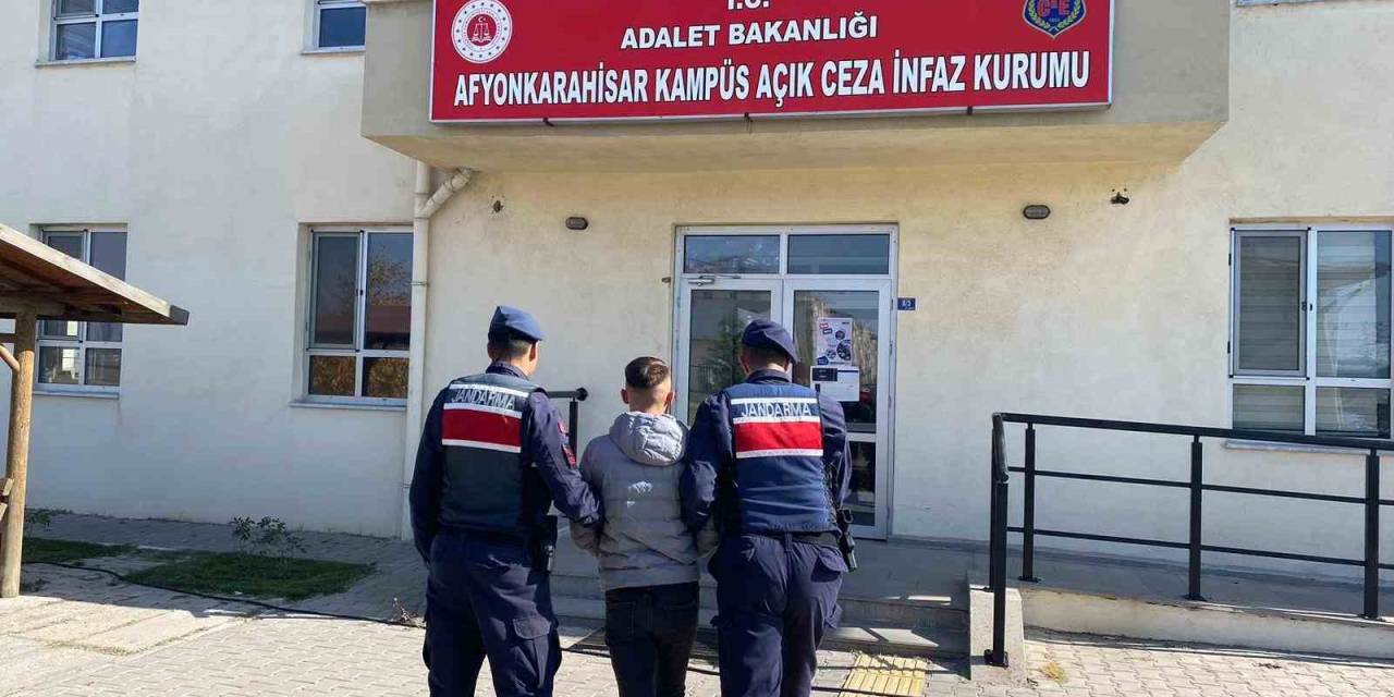 5 Yıl Hapis Cezasıyla Aranan Şahsı Jandarma Yakaladı