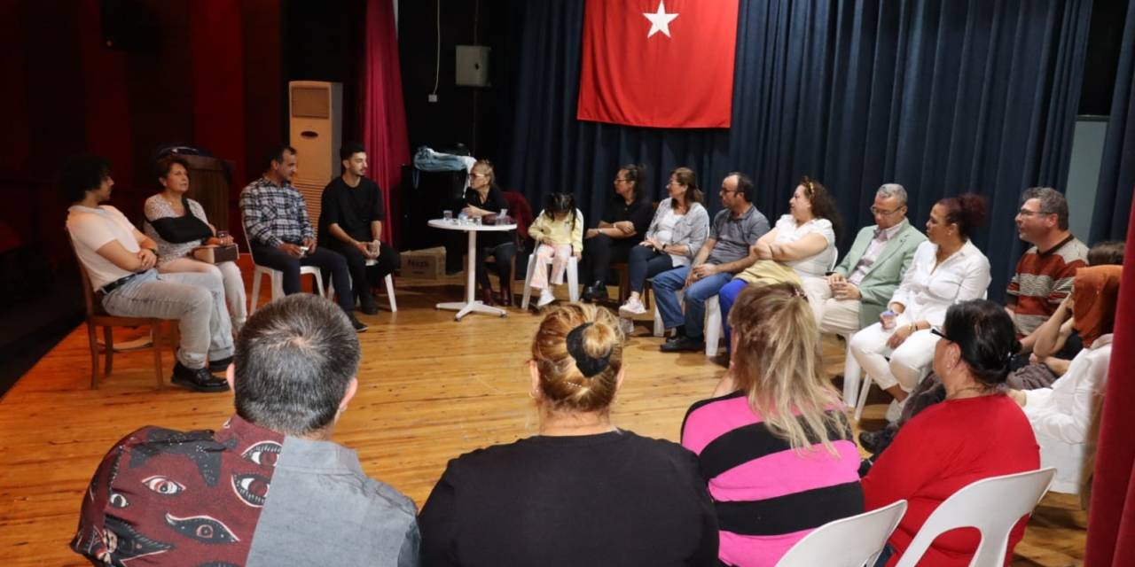 Nazilli Belediyesi Tiyatro Topluluğu İlk Toplantısını Yaptı
